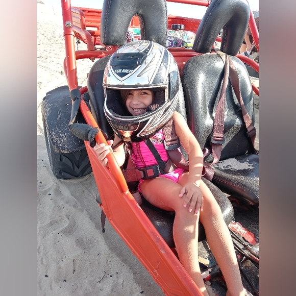 Meet your Posher, Finders - Picture 3 of 7